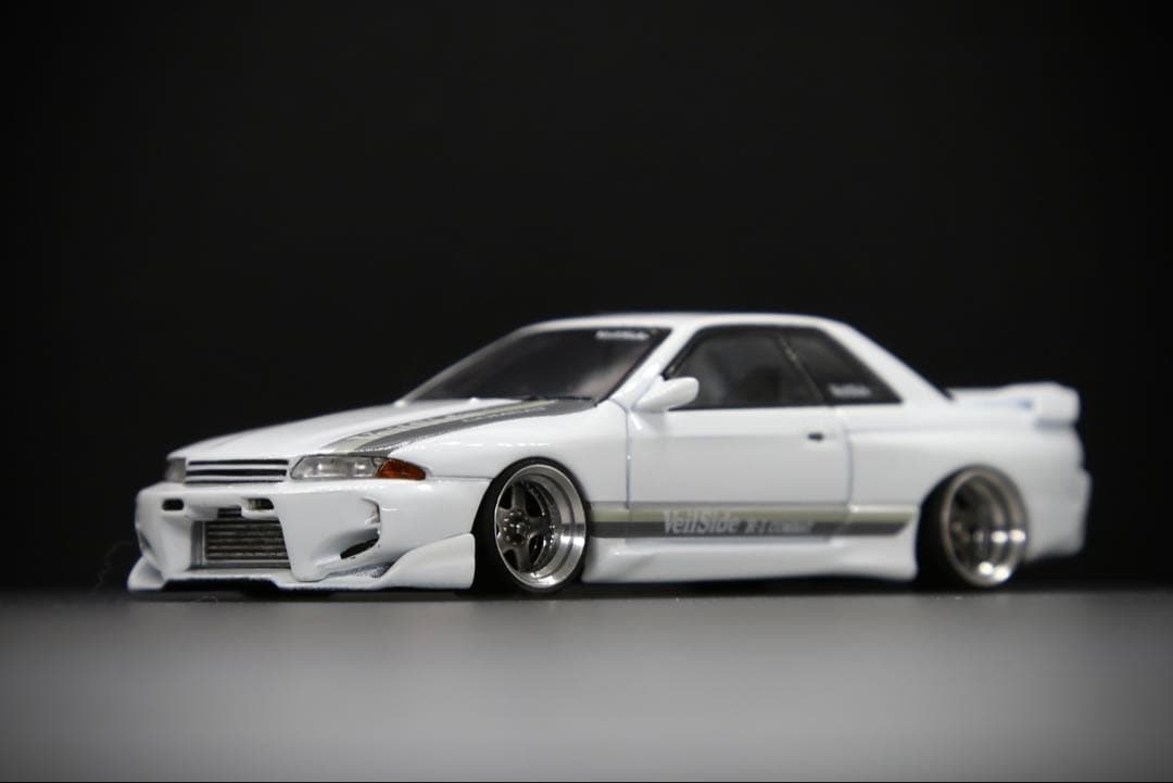 ミニカー MINIGT[KaiZ] 1/64 SKYLINE GT-R (R32) V.S