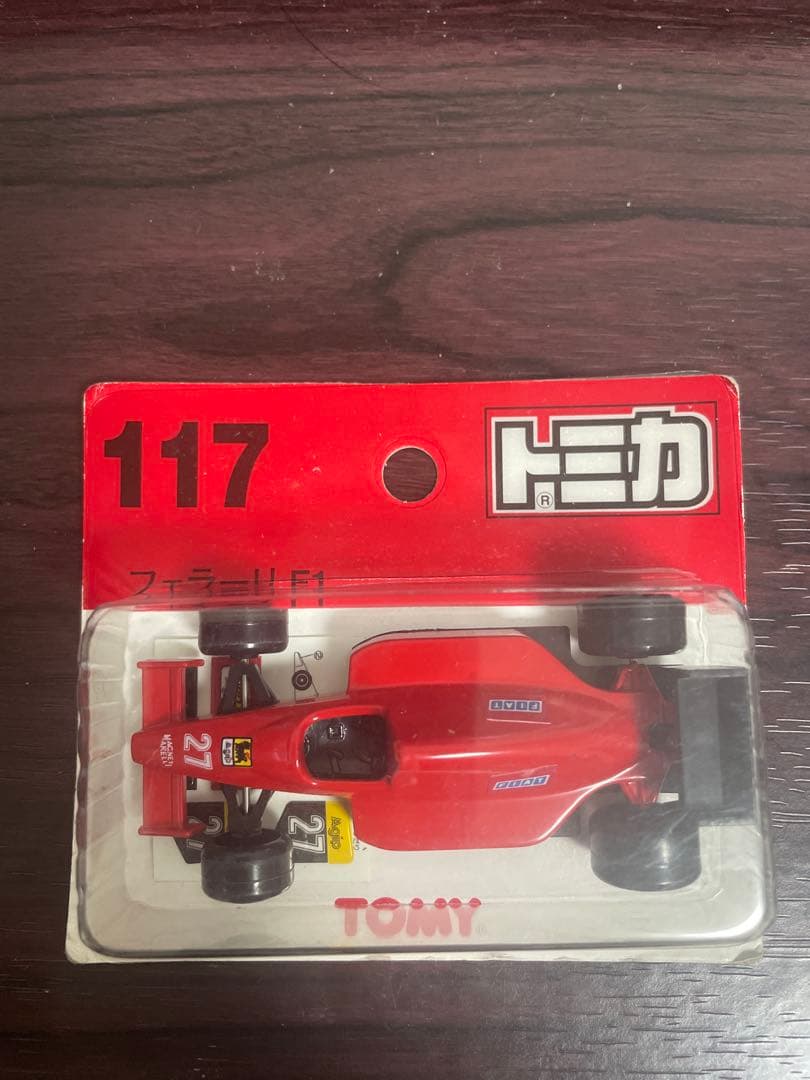 トミカ117 フェラーリ　F1 プリスタ　中国製　美品