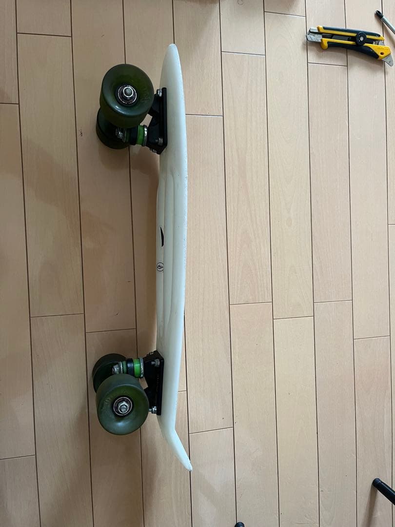 ペニー　グロウ　スケートボード