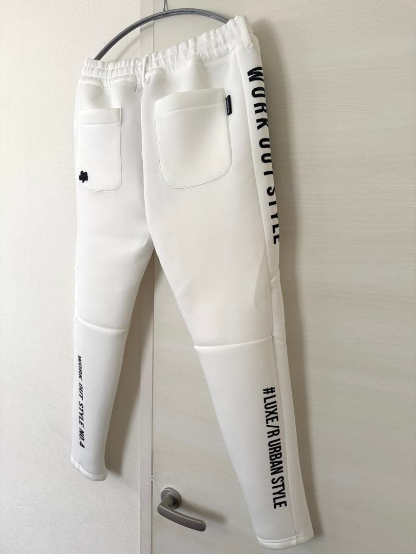 LUXE/R ラグジュゴルフジョガーパンツ白　新品・未使用　完売品