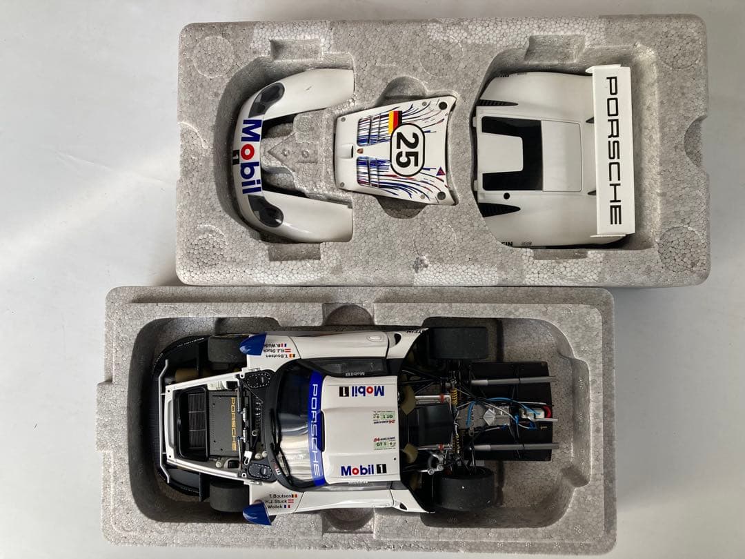 AUTOart 1/18 ポルシェ911GT1 #25 1997年ルマン24時間