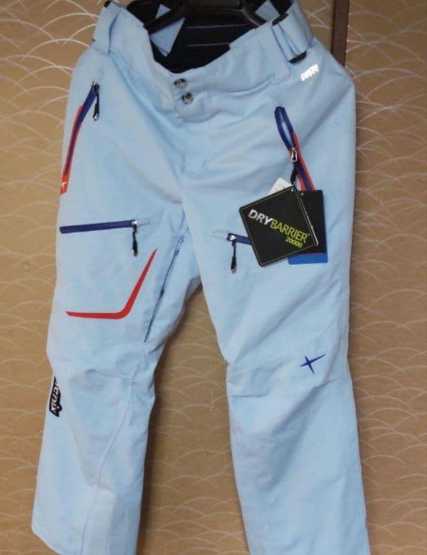 新品タグ付きNorway Alpine Team Model ウエア上下
