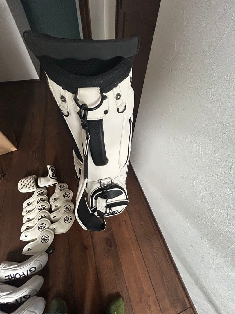 【バラ売り可コメントください】G/FORE キャディバッグ＆アイアンヘッドカバー