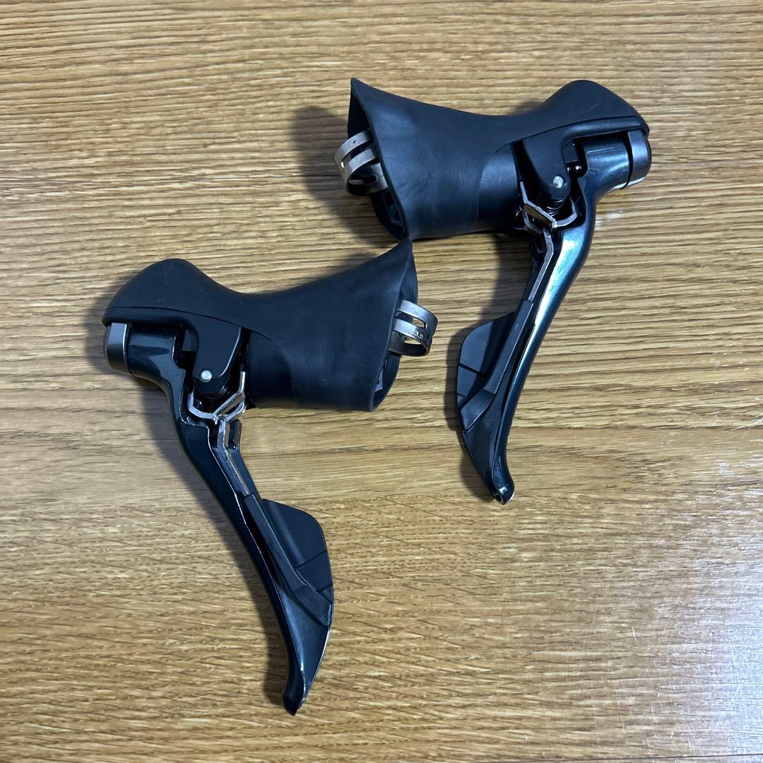 シマノ　ST-4700 レバー　左右セット