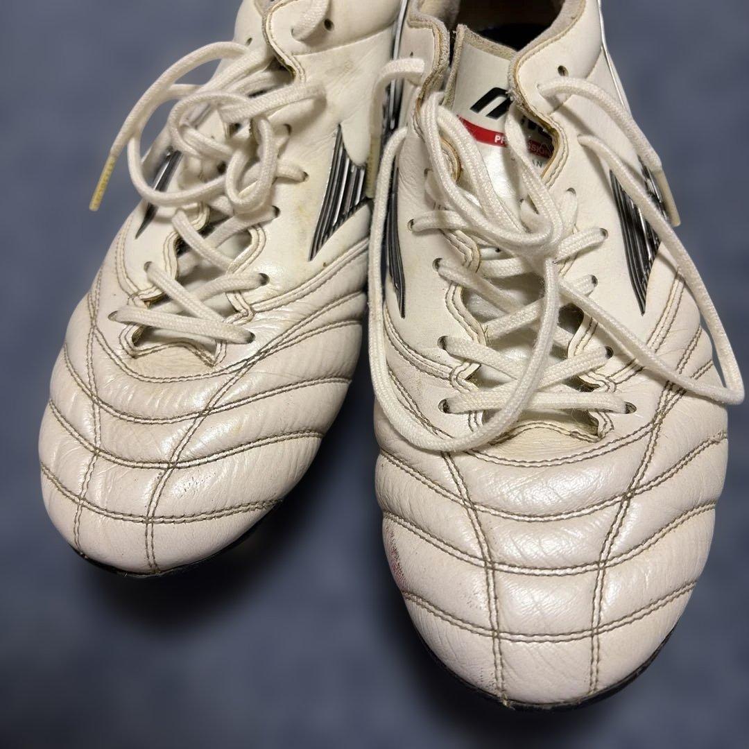 Mizuno MOLELIA サッカーシューズ ホワイト/レッド
