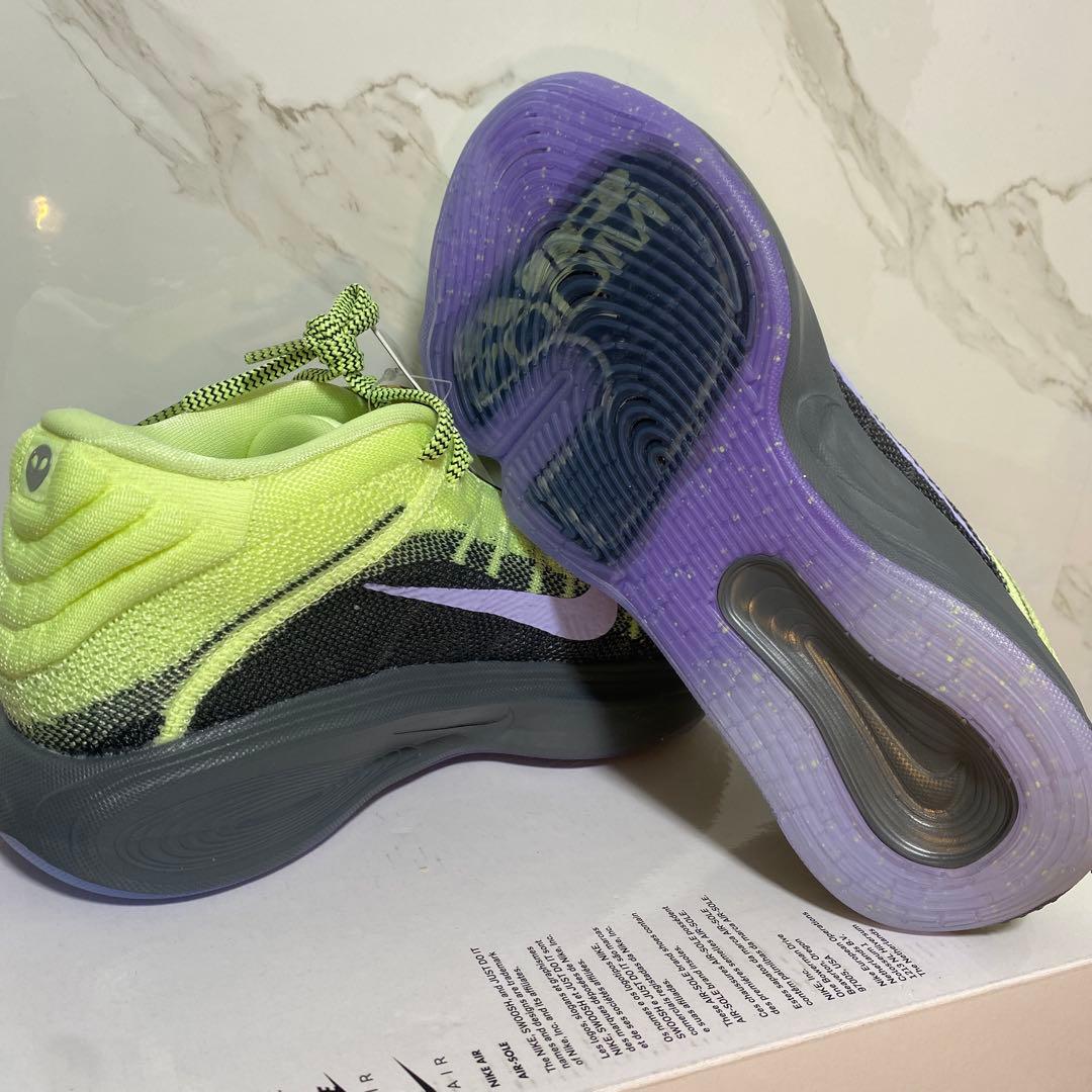 新品　Nike Air Zoom GT Hustle 3