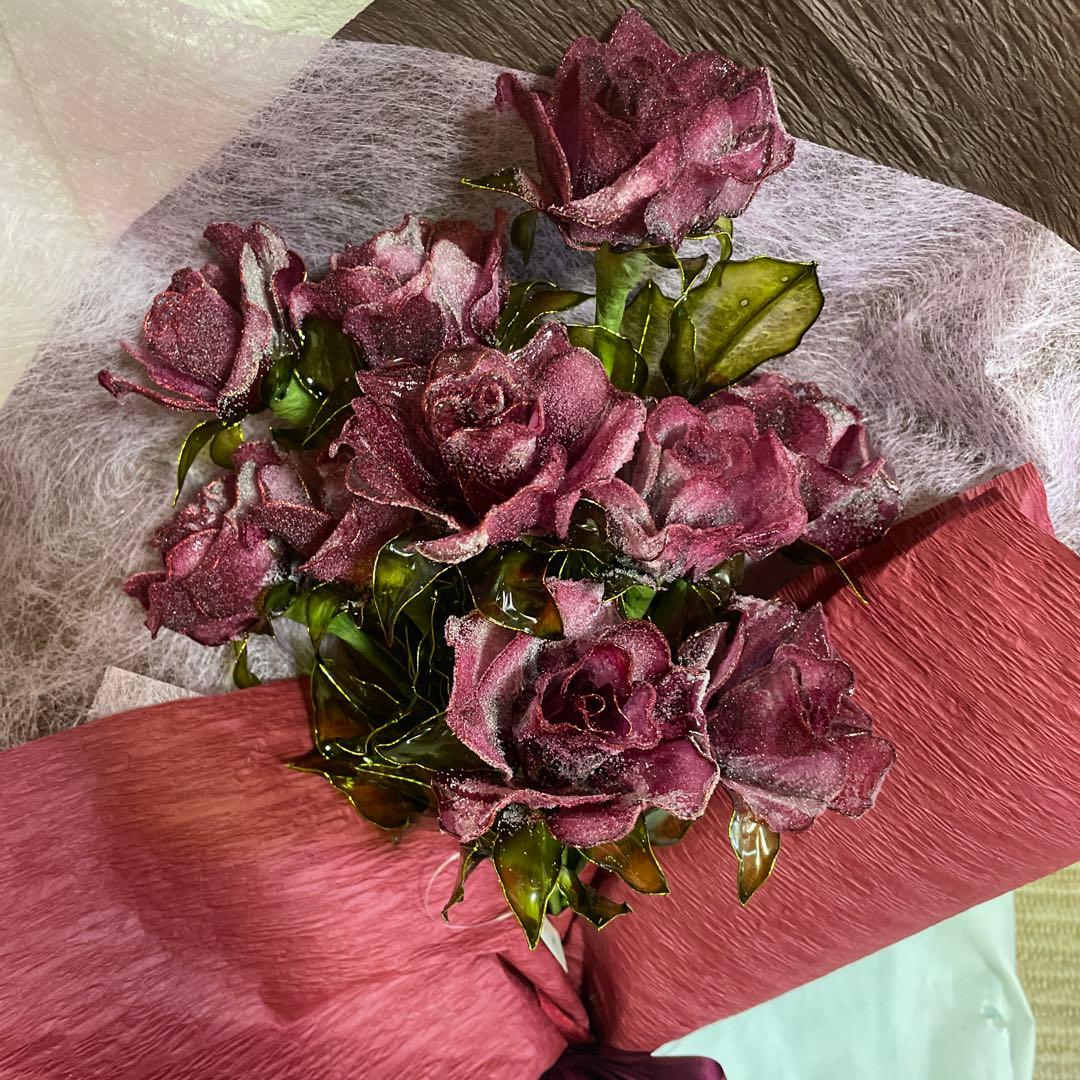 シ*ラ様 葡萄色の薔薇！