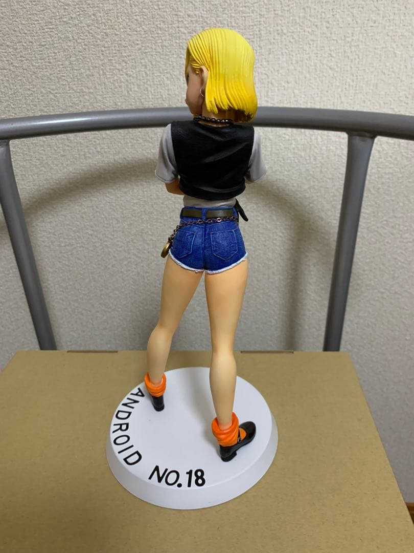 ⭐︎ドラゴンボール⭐︎ 人造人間18号　フィギュア グリッターグラマス　箱無し