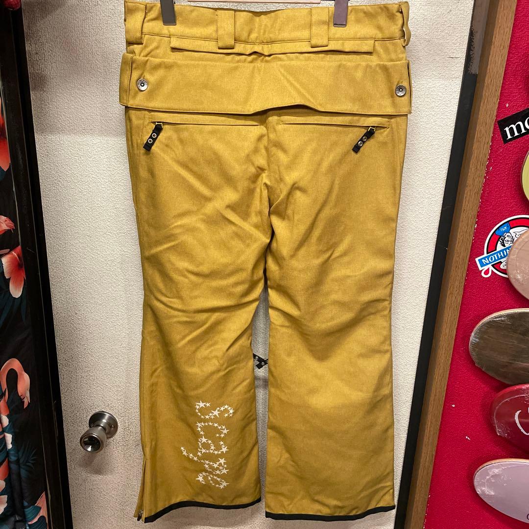スノーボードブランド scape エスケープ　レディーススノーボードパンツ