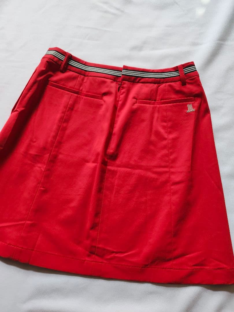 美品　LANVIN SPORT　ランバンゴルフ　ゴルフスカート　赤