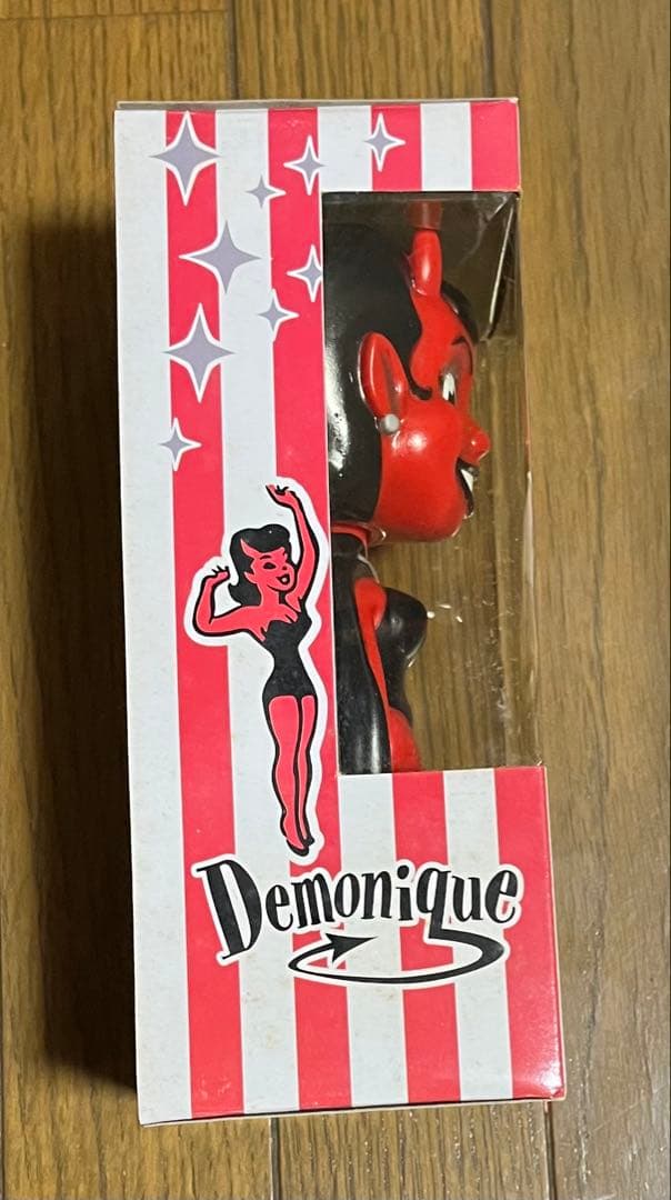 Demonique Wacky Wobbler　Funko ボビングヘッド