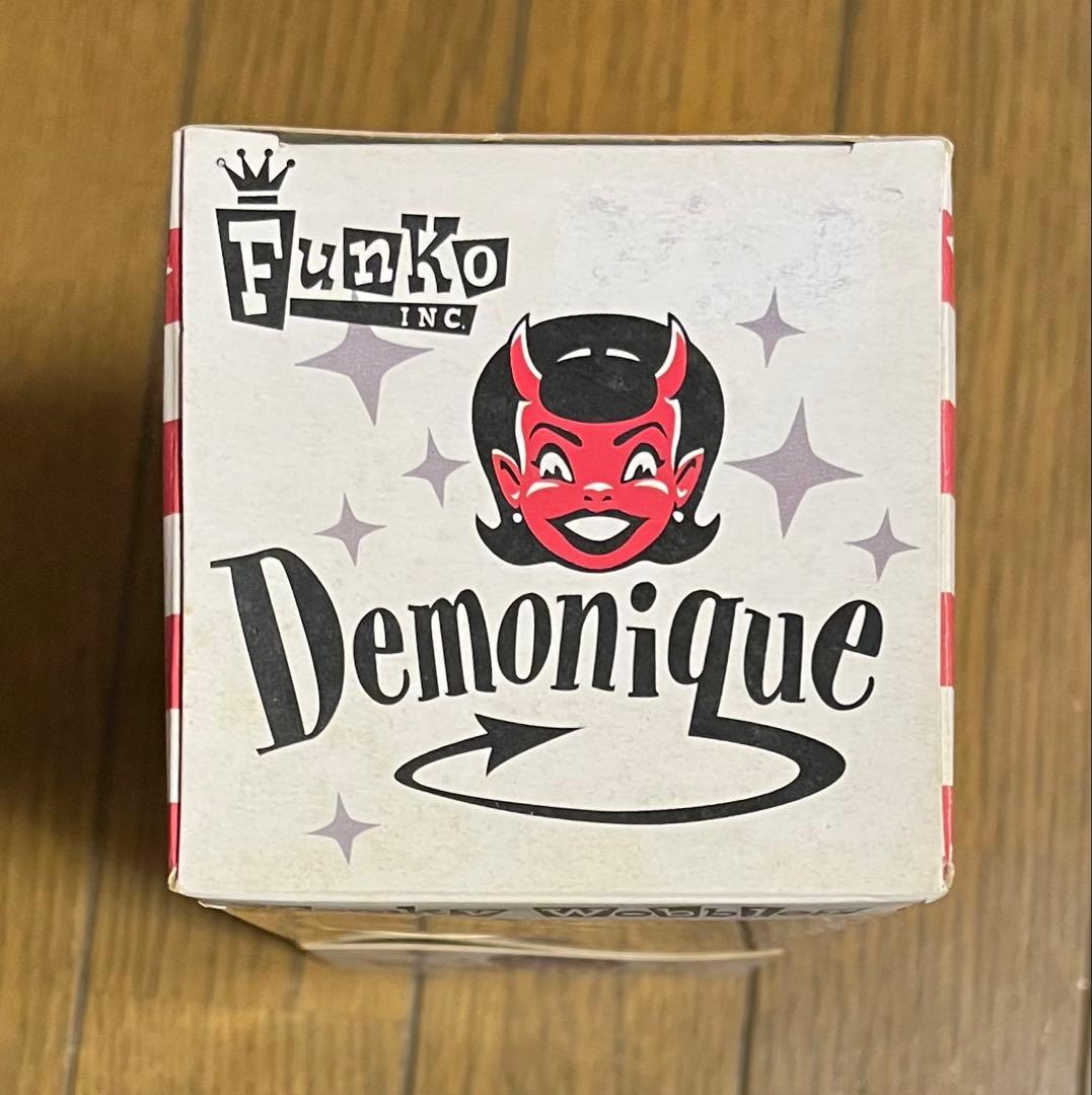 Demonique Wacky Wobbler　Funko ボビングヘッド