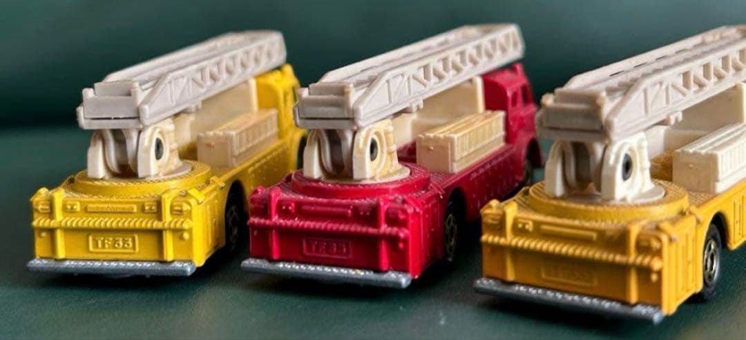 トミカ アメリカン ラダーチーフ 3台セット