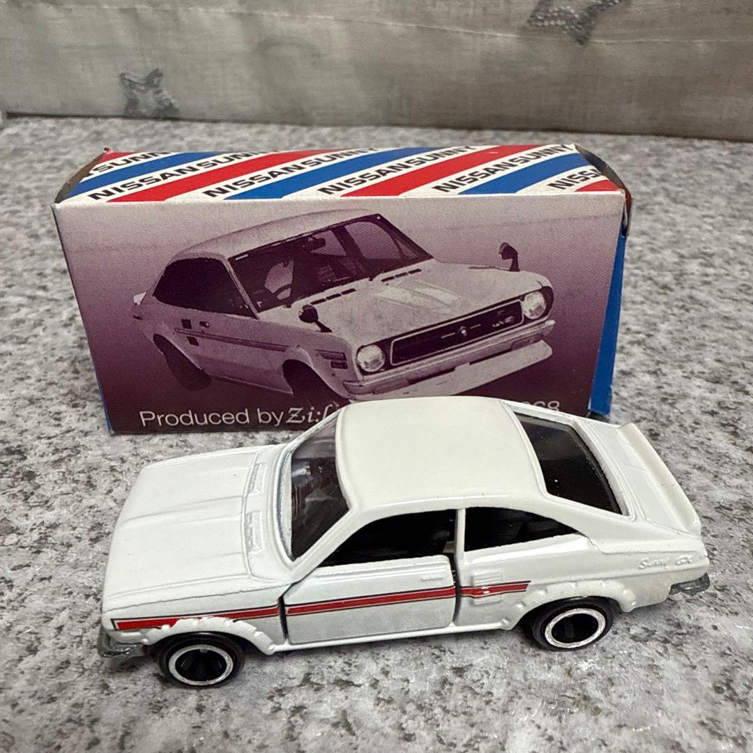 ジールプロデュース　NISSAN SUNNY B110 グロリア三台セット