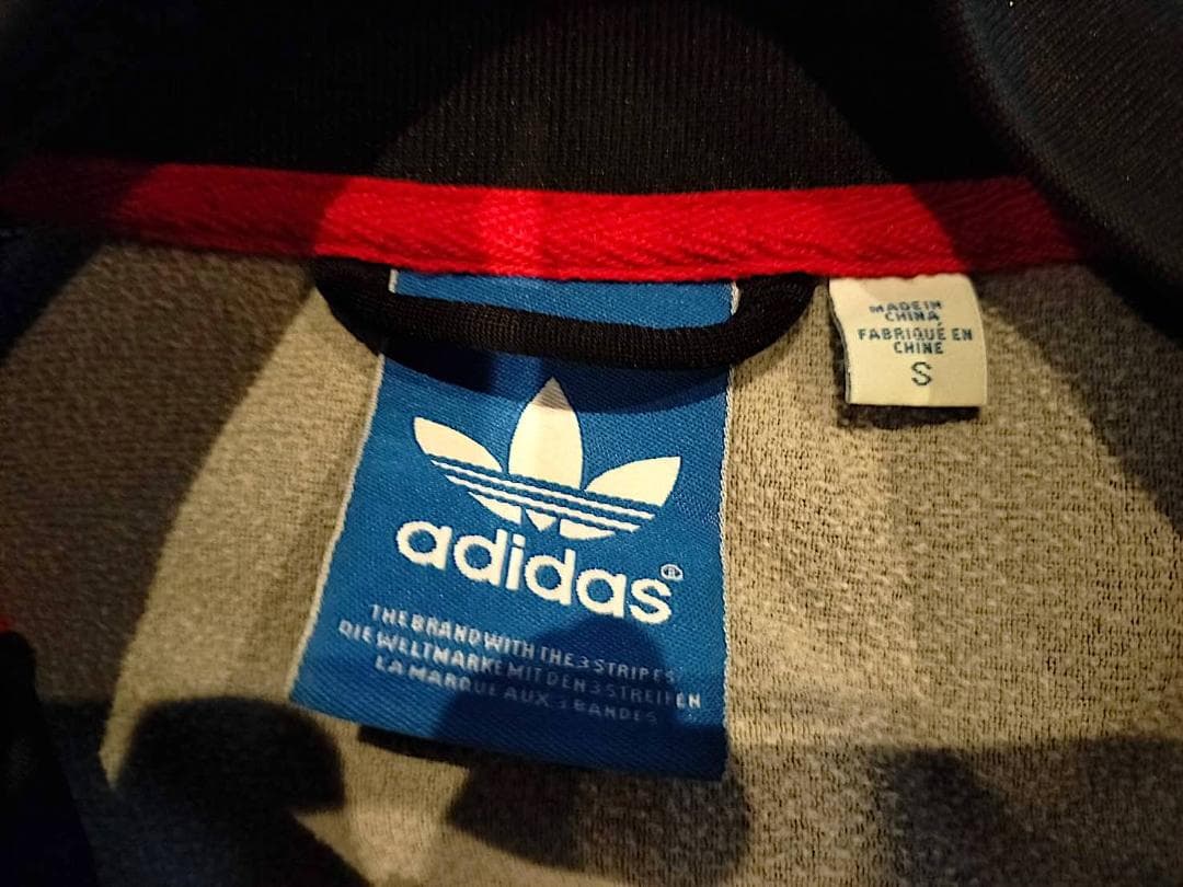 リバプール adidas トラックジャケット 生産終了品 LIVERPOOL