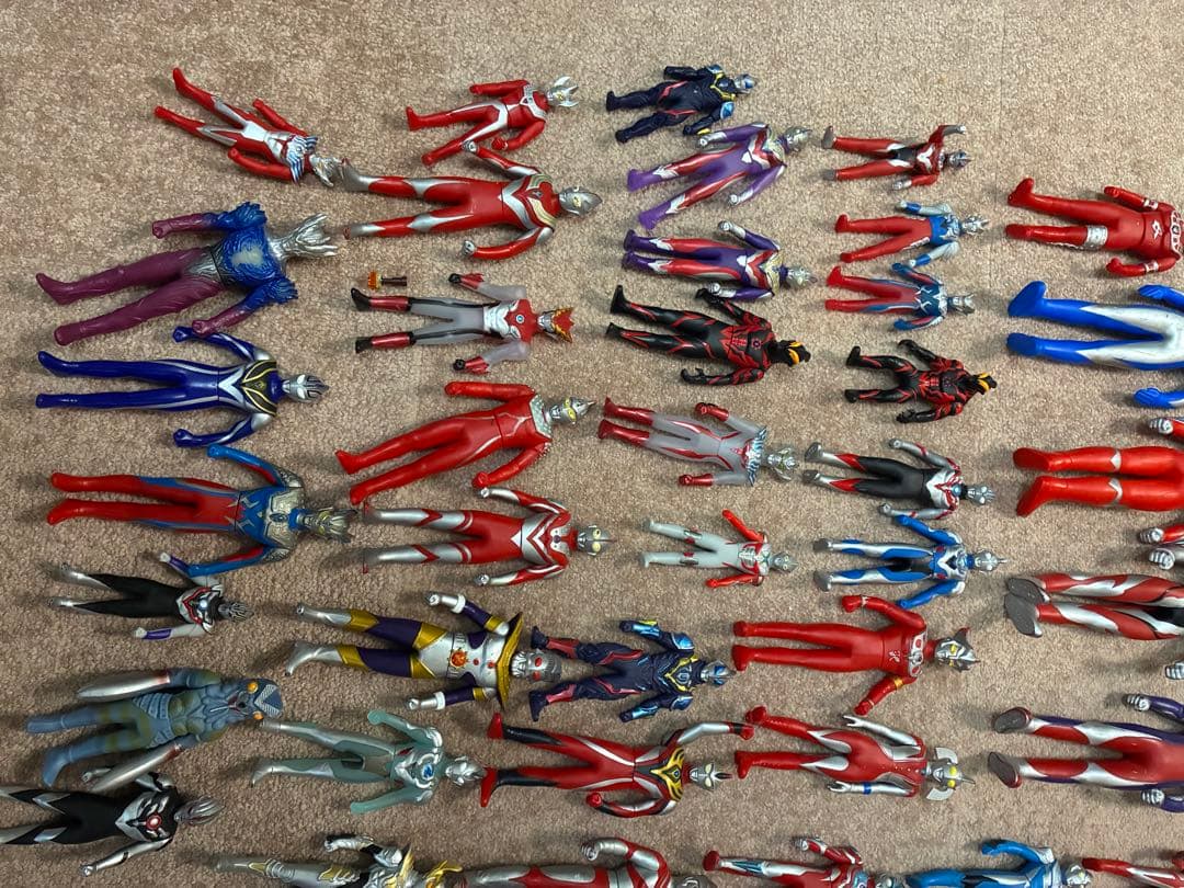 ウルトラマンフィギュアセット 67体