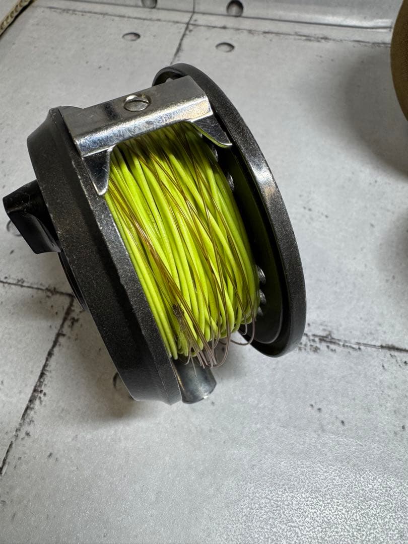 Orvis BATTENKILL 7/8 フライリール ケース付き