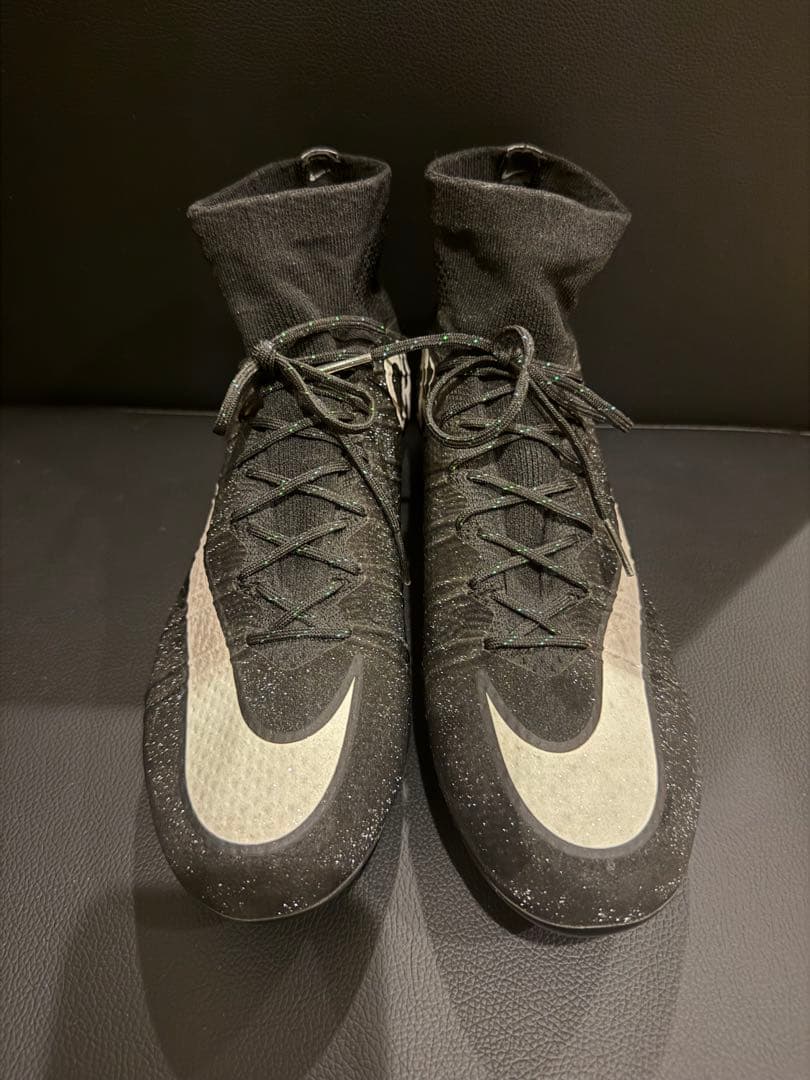 Nike サッカーシューズ ハイカット ブラック/シルバー