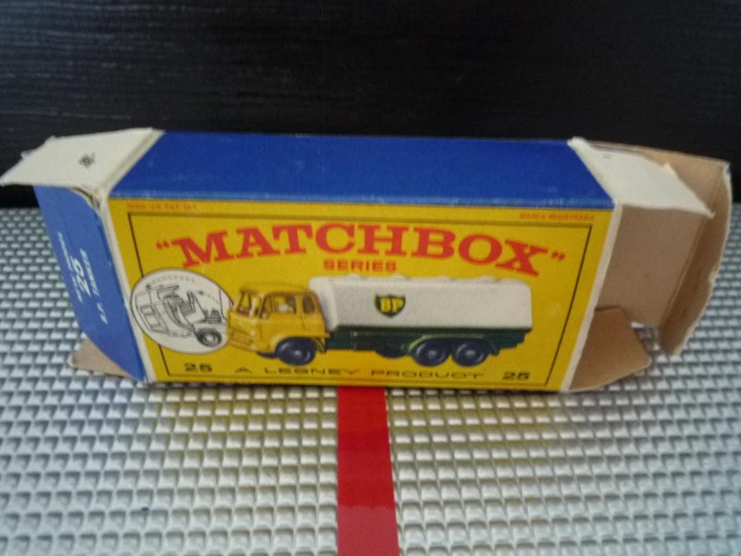 MATCHBOX N° 25C BP PETROL TANKER 1964