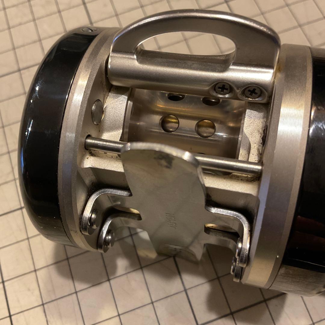 S*P様 オールド RYOBI バリウス F200 ベイトリール　チタニウム　ジ