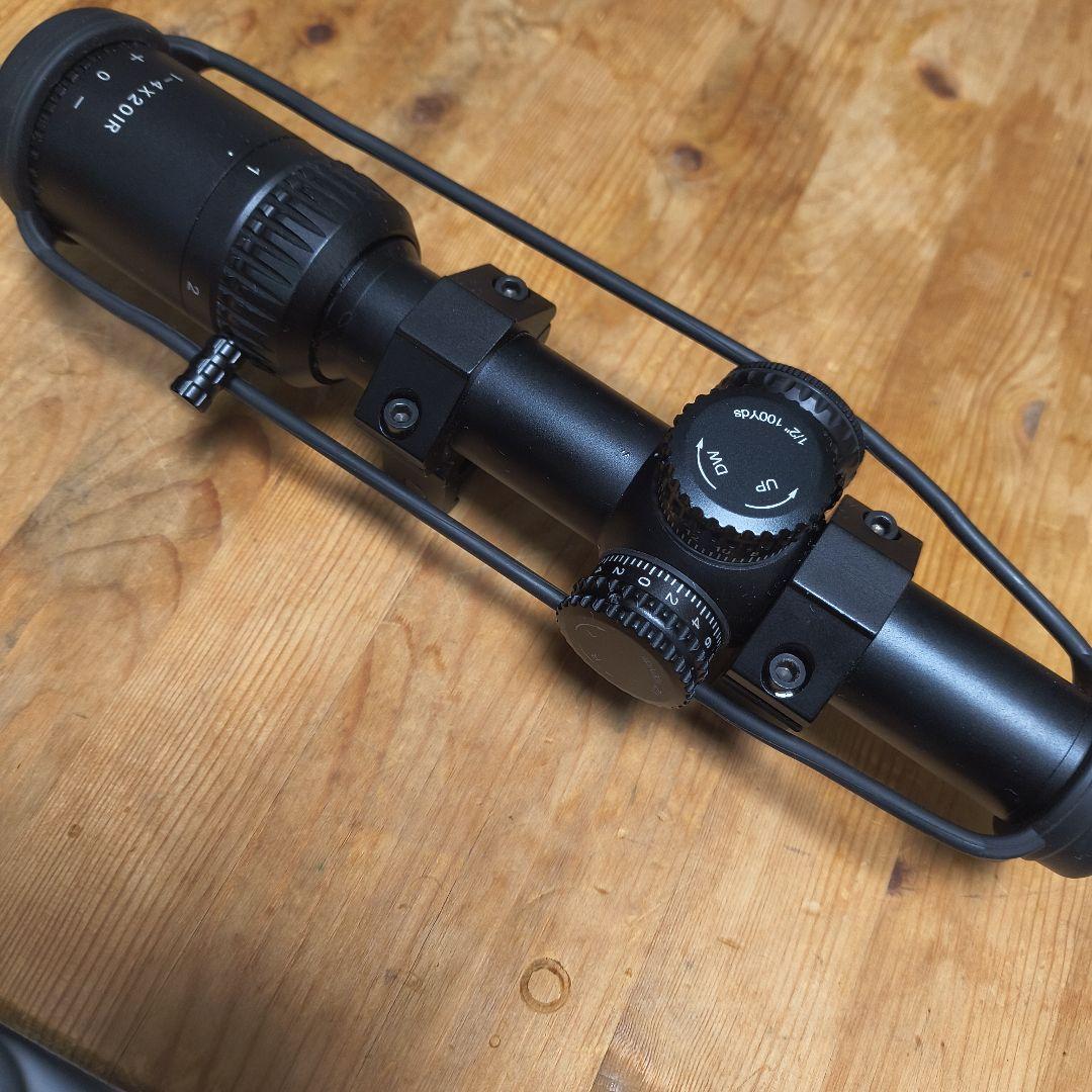 VictOptics X4 1-4×20 IR ライフルスコープ