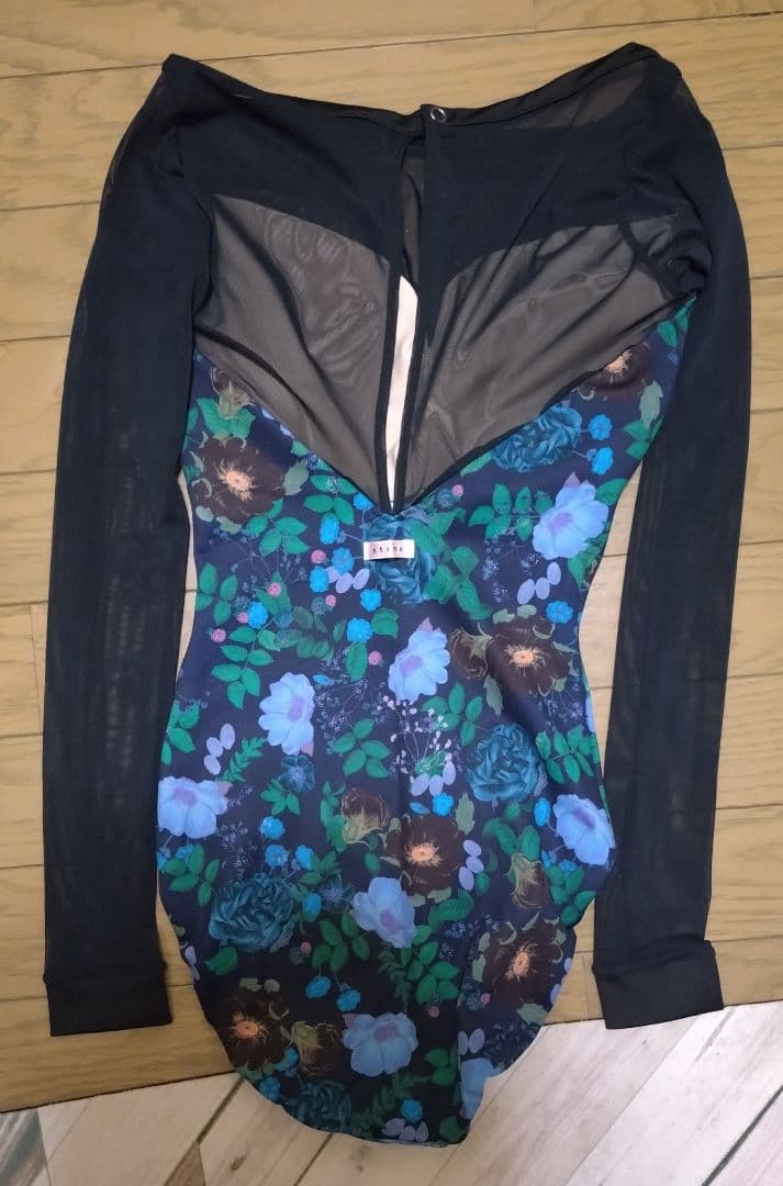 Stina レオタード Real me blue × black Mサイズ