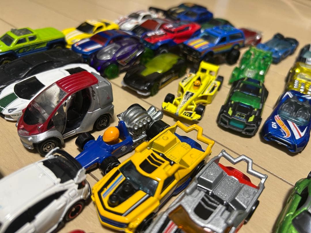 TOMICA トミカ　まとめ売り　ホットウィール　約100台　HOTWHEELS