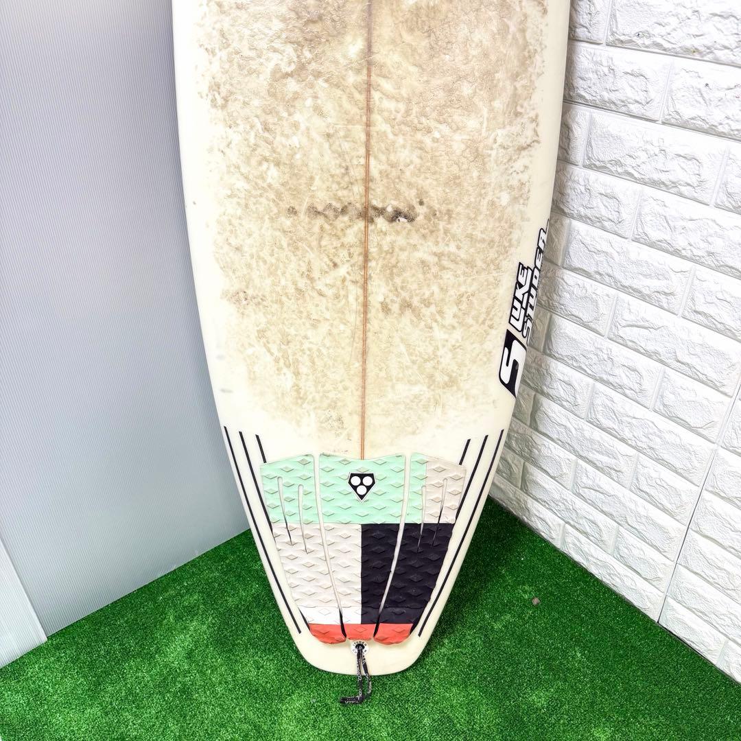 ルークスチューダー 5’11ft サーフボード　浮力十分　フィン付き　すぐ使える