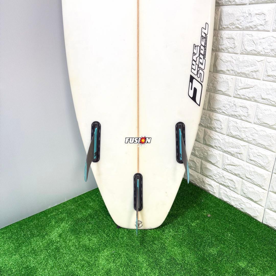 ルークスチューダー 5’11ft サーフボード　浮力十分　フィン付き　すぐ使える