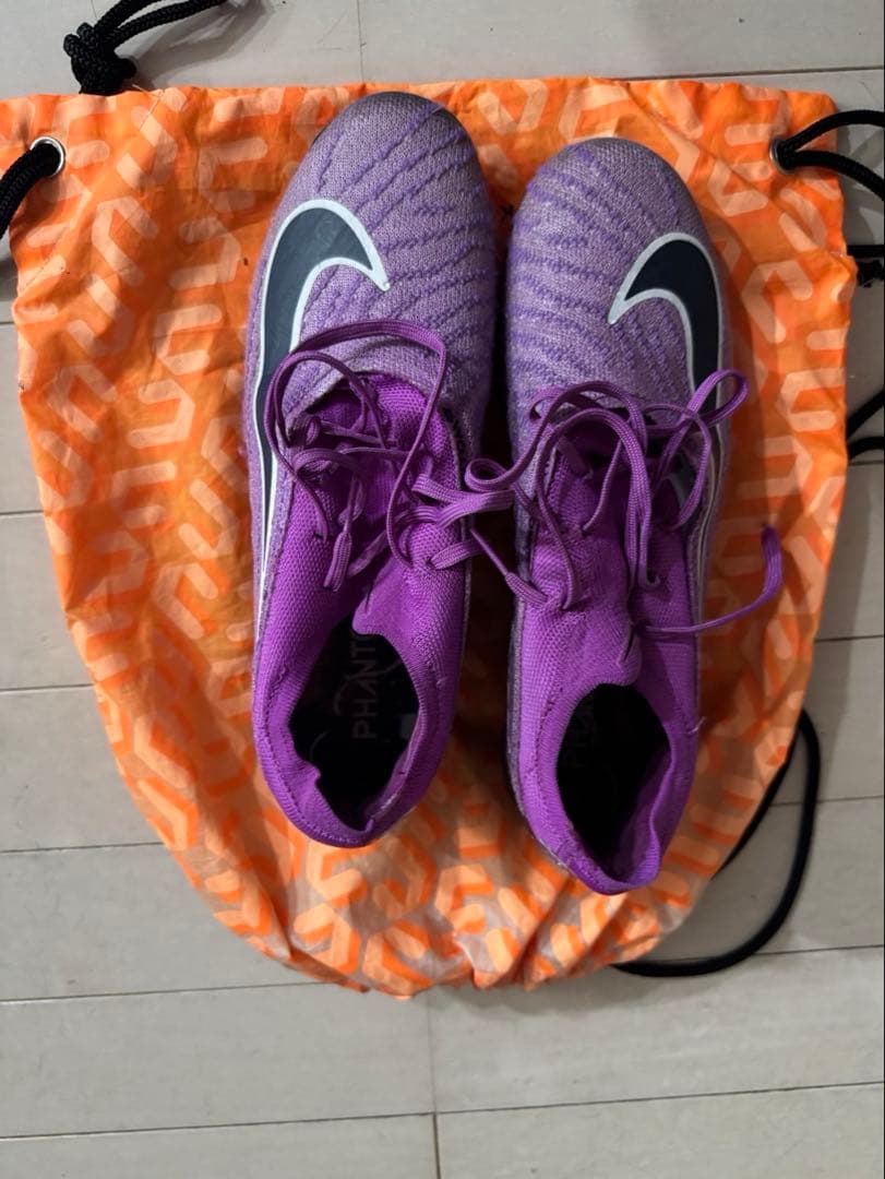 Nike Phantom サッカーシューズ 紫 収納袋付き