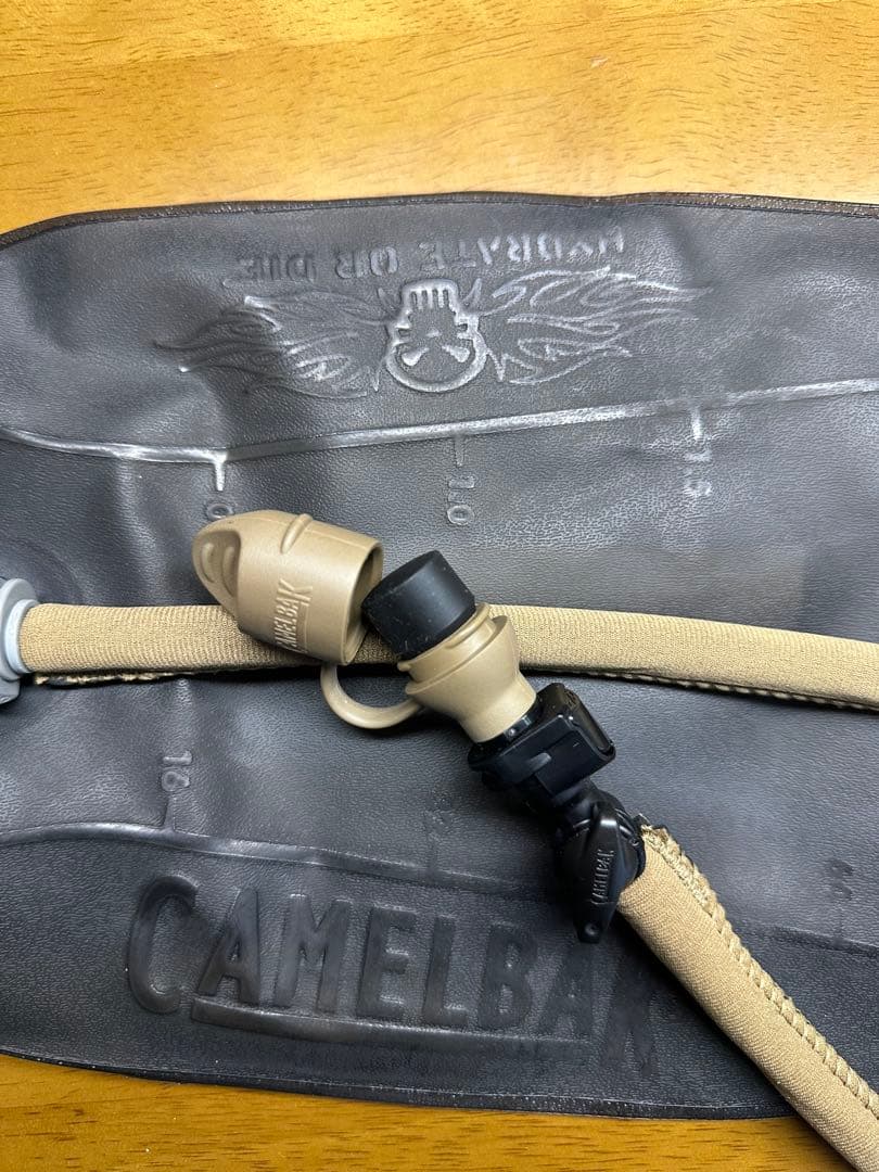 海兵隊 実物 USMC TAC SHIELD ハイドレーションポーチ&本体
