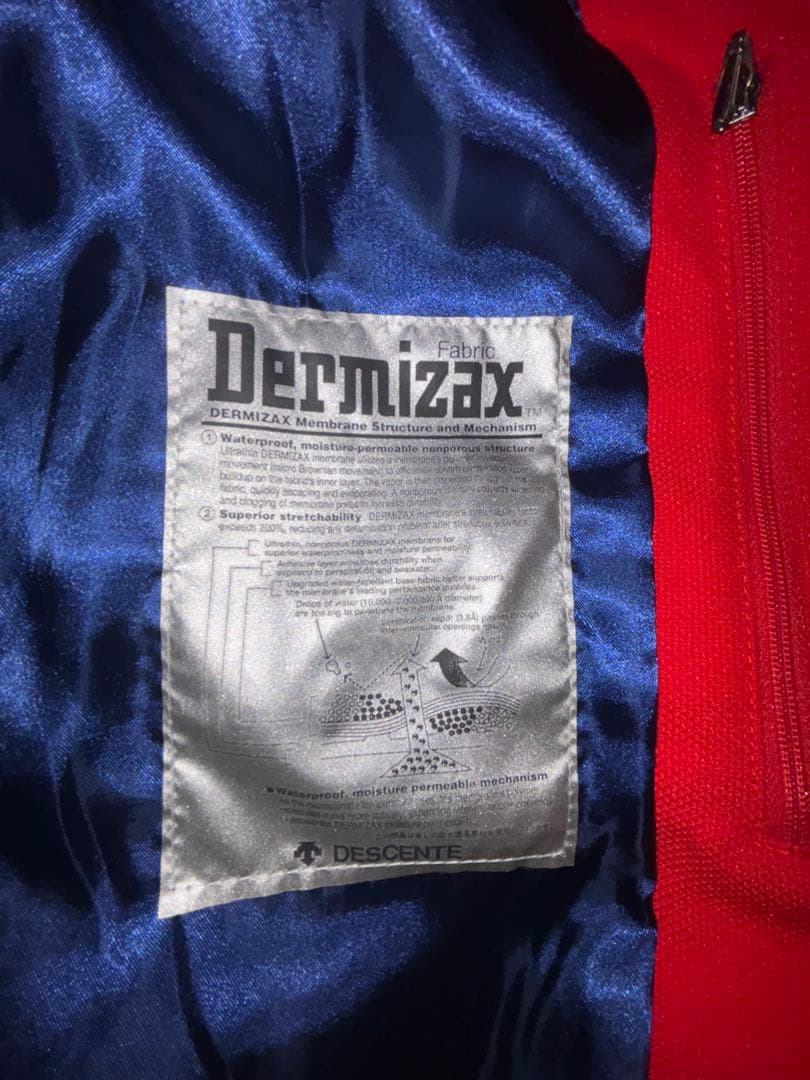 【お値下げ中】【【新品未使用】DESCENTE スキーウェア Mサイズ