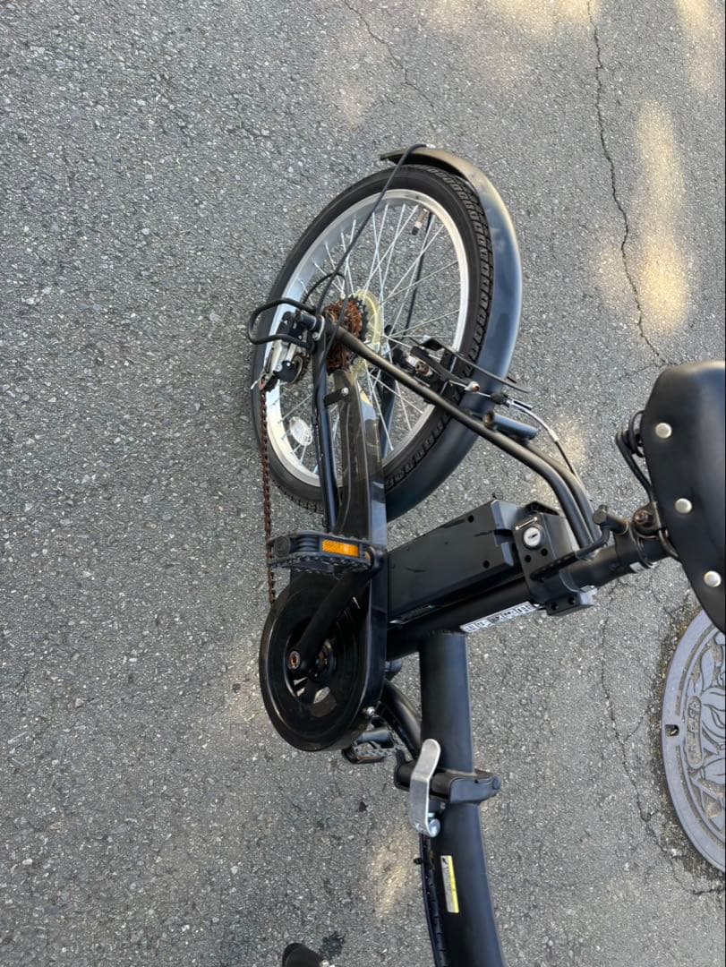 折りたたみ電動アシスト自転車　美品　送料無料 LUMICIO ルミクロ