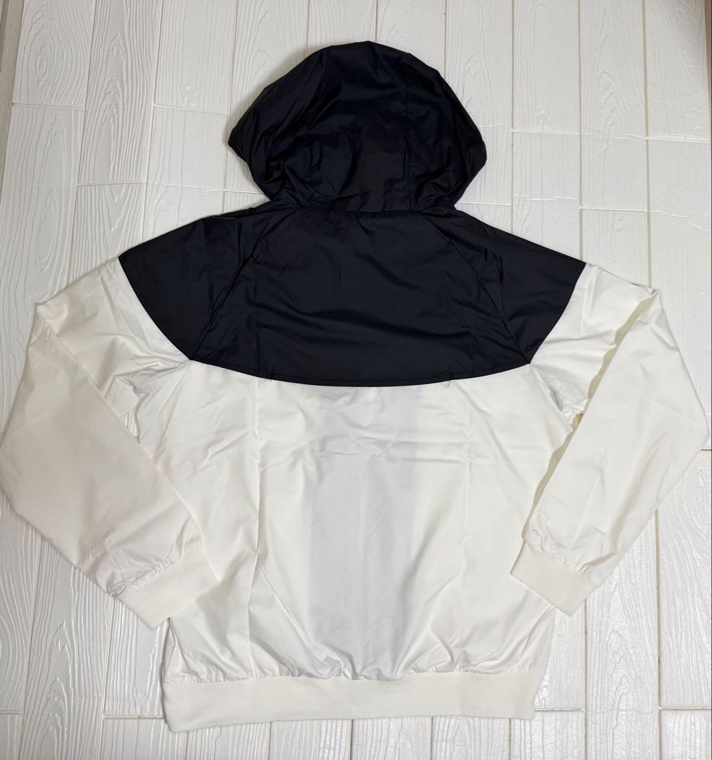 【新品】ナイキ スポーツウェア ウィンドランナー　メンズジャケット　Mサイズ