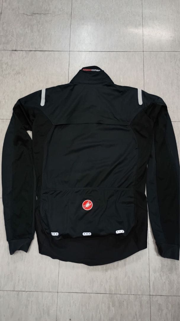 Castelli ブラック サイクルジャケット