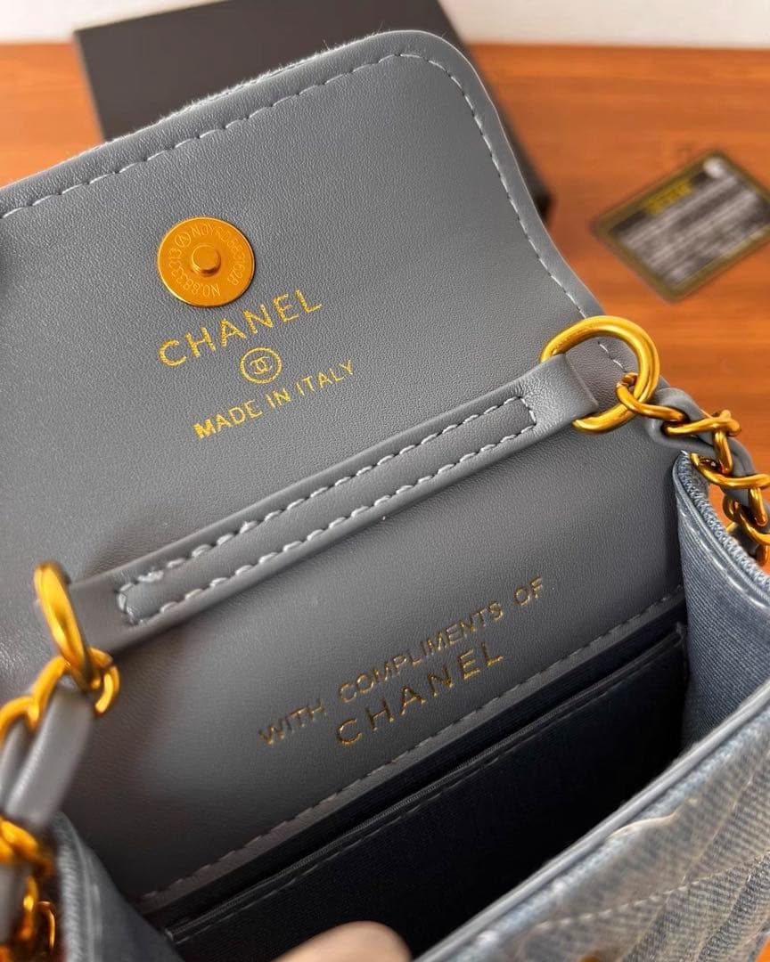 CHANEL ノベルティ キルティング ショルダーバッグ デニム　シャネル