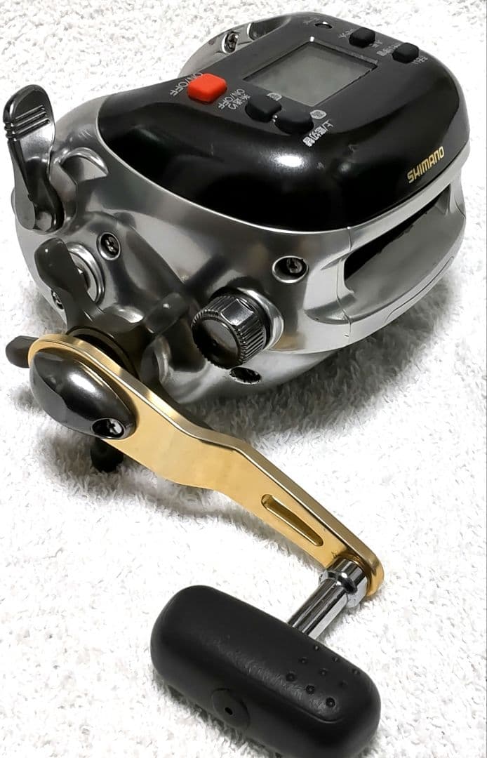 シマノ3000XH美品、動作良好！（ケーブル付き）