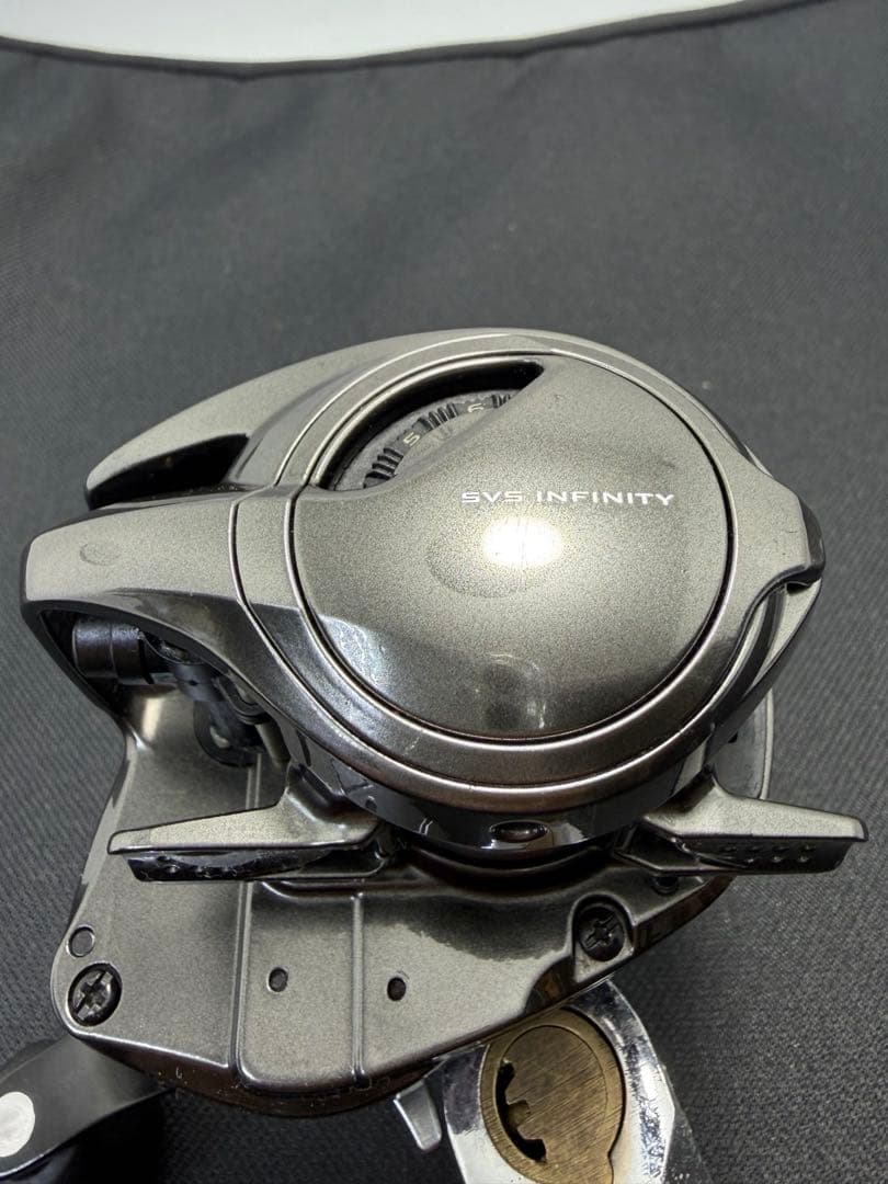 美品　シマノ 20 メタニウム HG nium SHIMANO