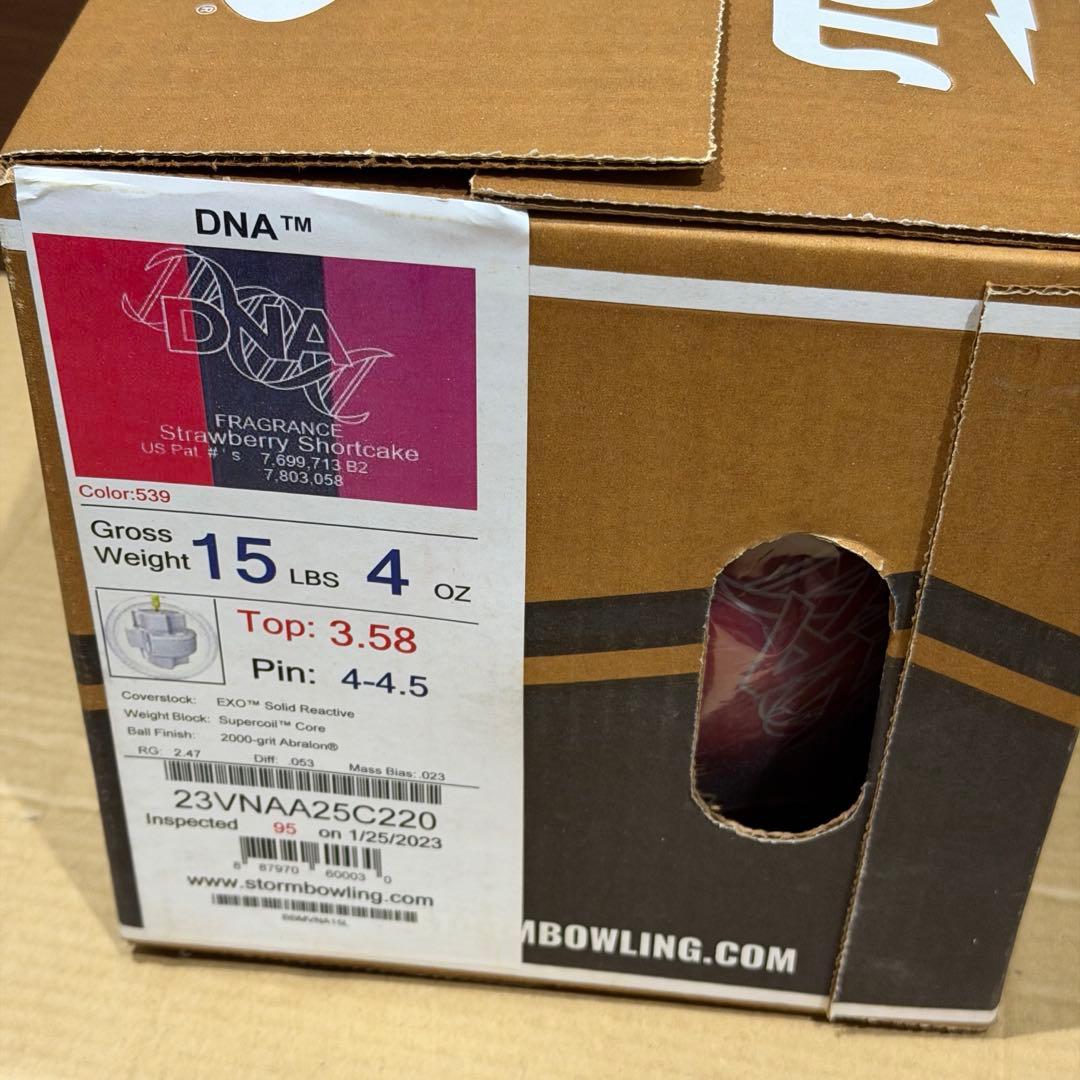 初代 STORM DNA ボウリングボール 15ポンド 新品未使用品