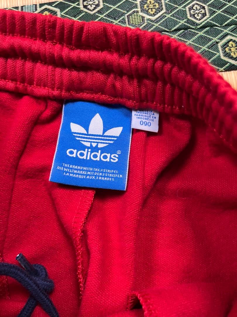 限定色adidas SPO ベッケンバウアー トラックパンツ　海外限定