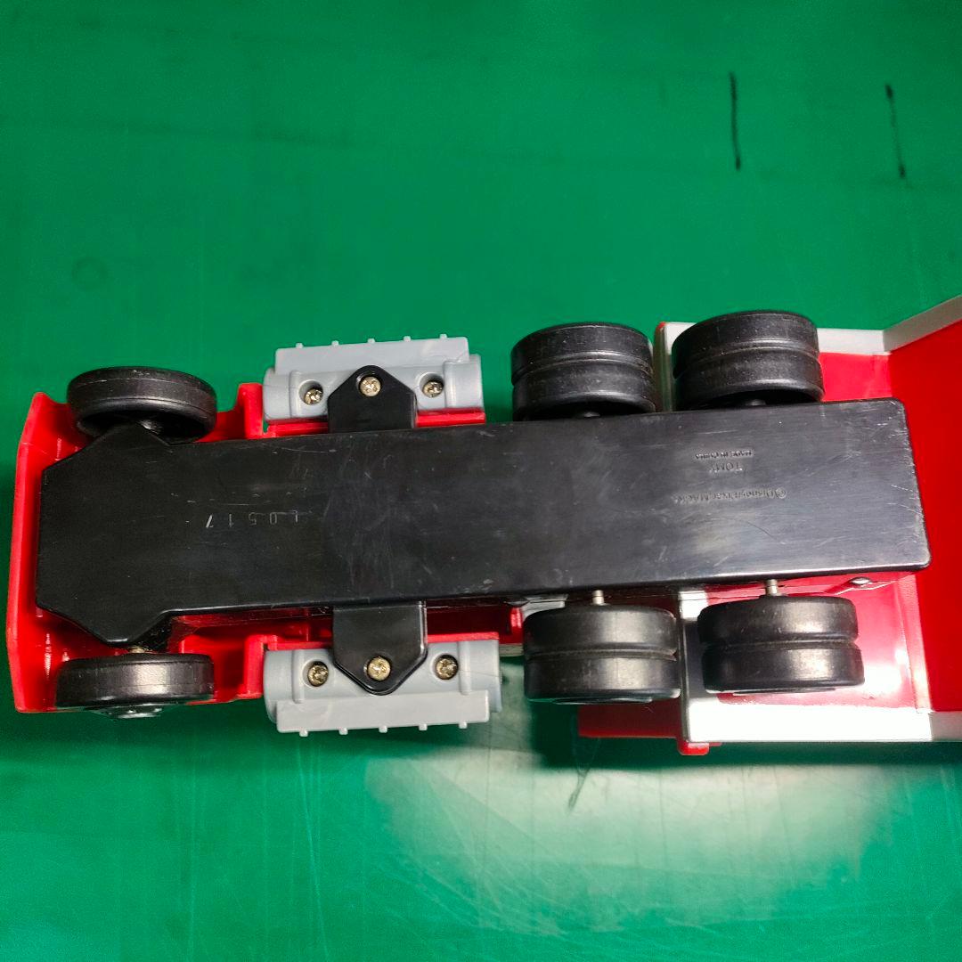 たくさんのせよう！大きなマック　トレーラー　カーズ　トミカ　タカラトミー　1