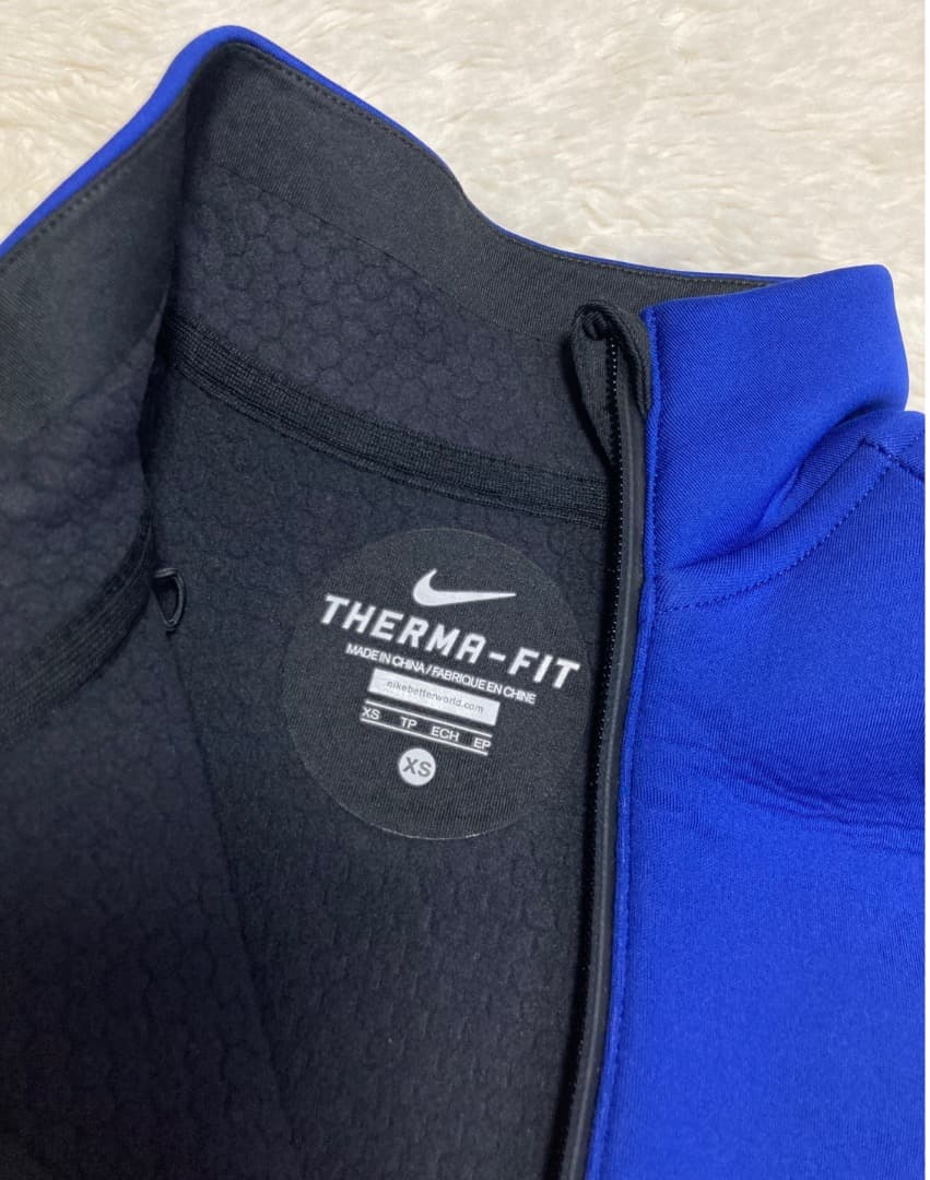 ✨新品✨Nike ナイキ THERMA-FIT ベスト XS