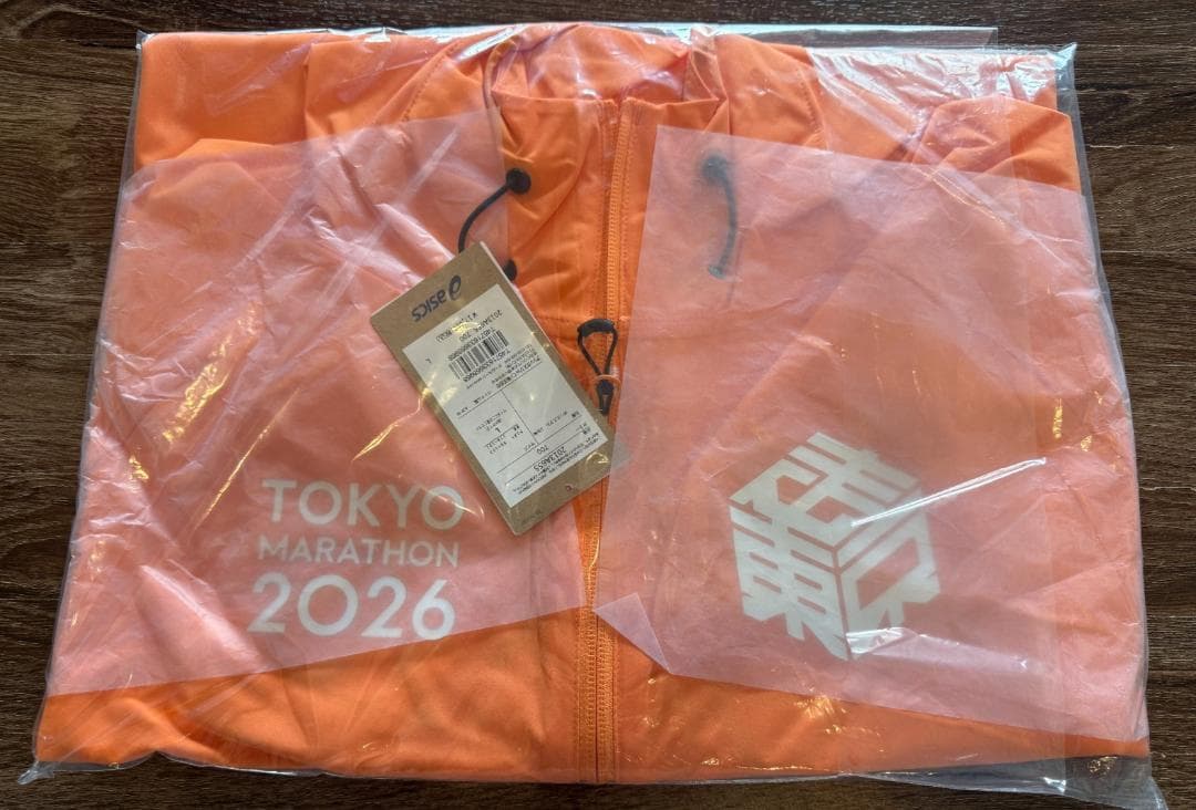 ASICS 東京マラソン2026 ウィンドブレーカー オレンジ M