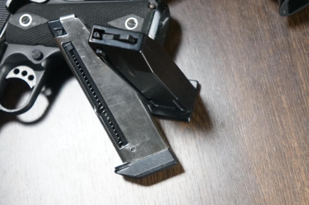 エアコキASGKエアガン2点KHC　1911－A1　SEKITOワルサーP99