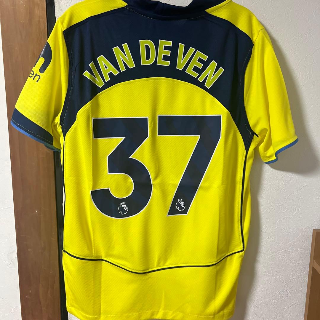 トッテナム・ホットスパー VAN DEVEN 37 シャツ