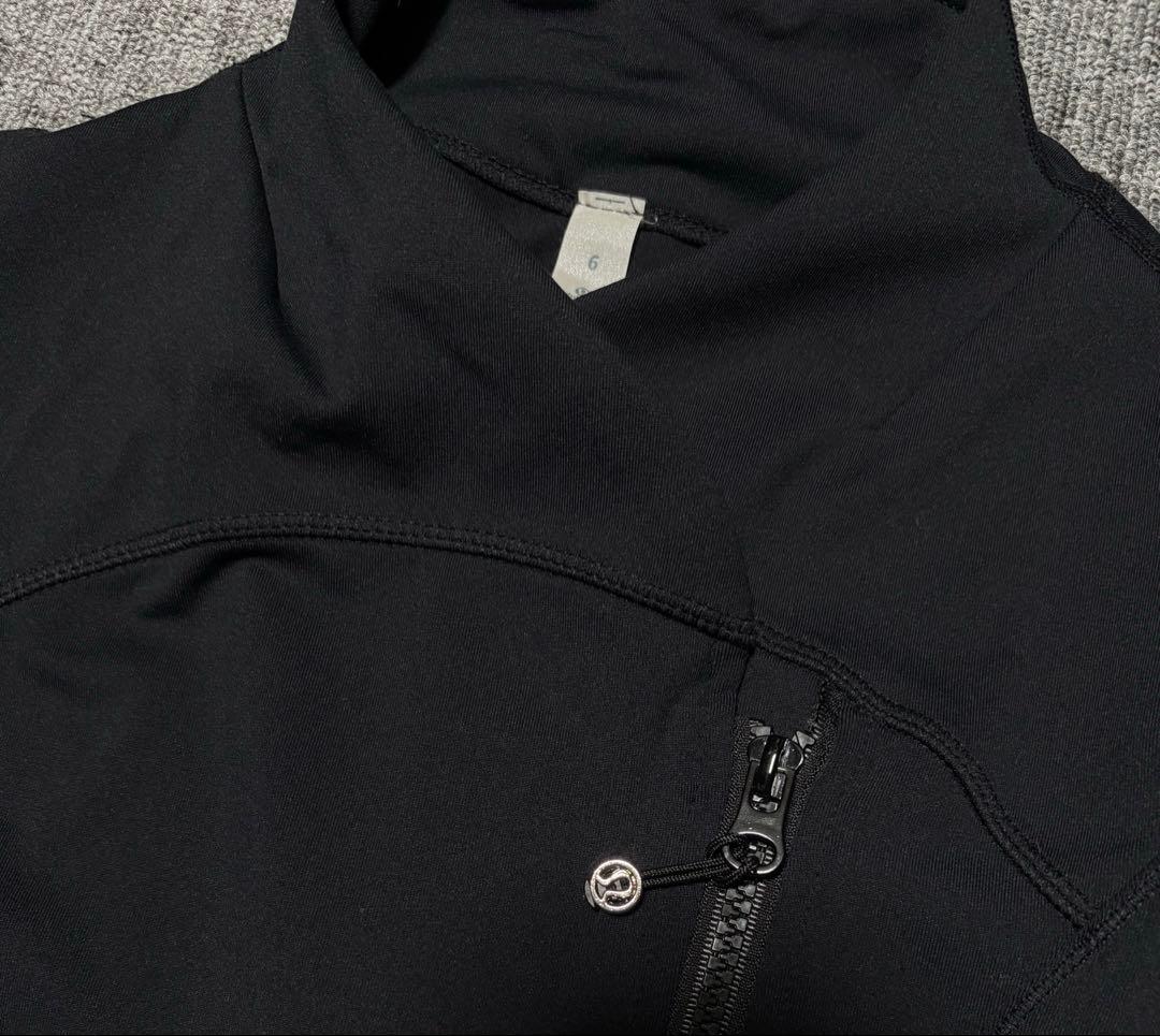 ルルレモンlululemonストレッチ　トップス　ジャケット　ブルゾン　ヨガ