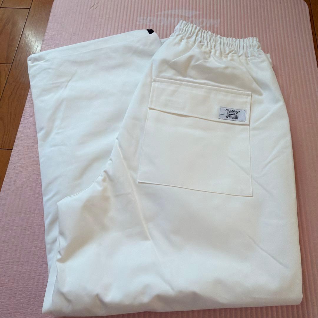 新品スノーボードパンツ　ISBRABBIT