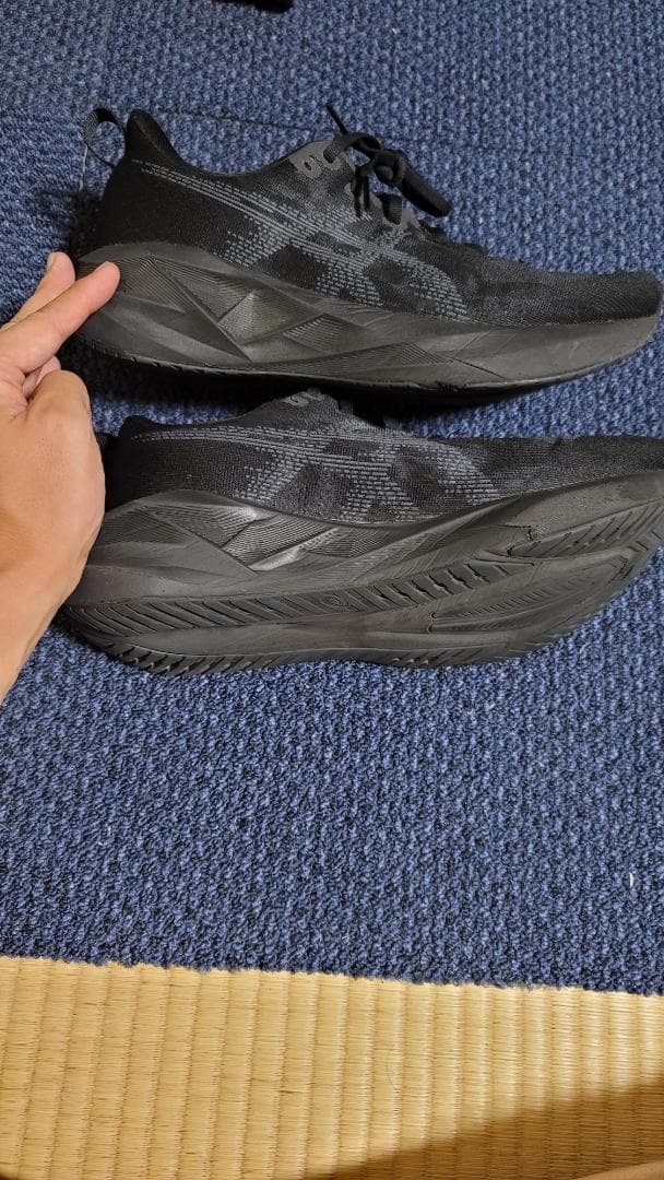 スパイク・シューズ asics NovaBlast 5 wide black