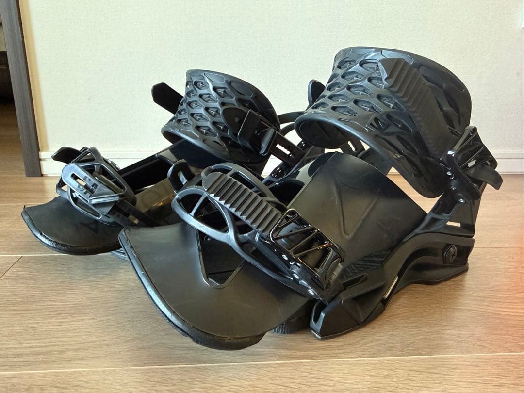 Salomon スノーボードブーツとバインディングセット