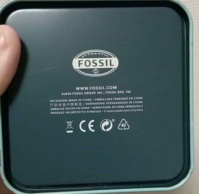 fossil tincanキャンディー缶